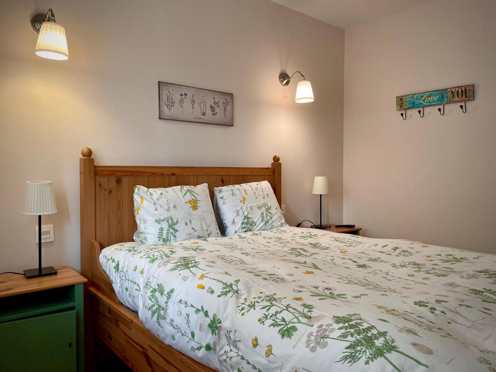 Apartamento nuevo céntrico en jaca Exterior foto